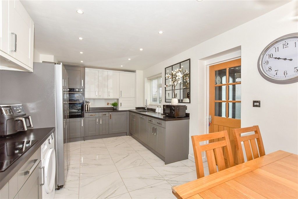 Property photo 1 of 11 Kitchen/Diner