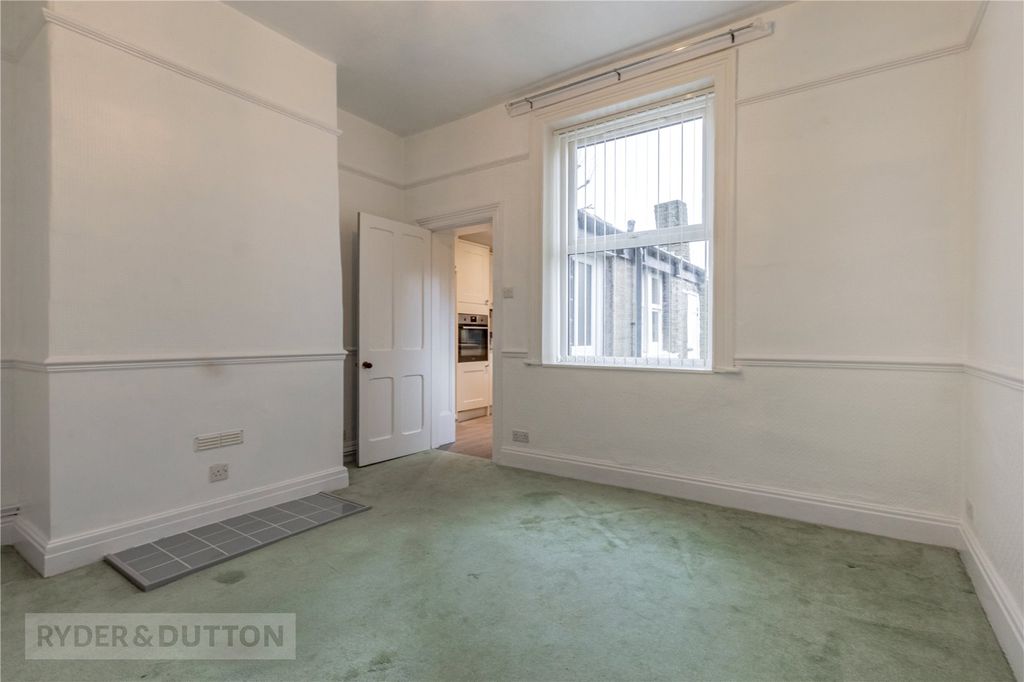 Property photo 3 of 19 Dining Room
