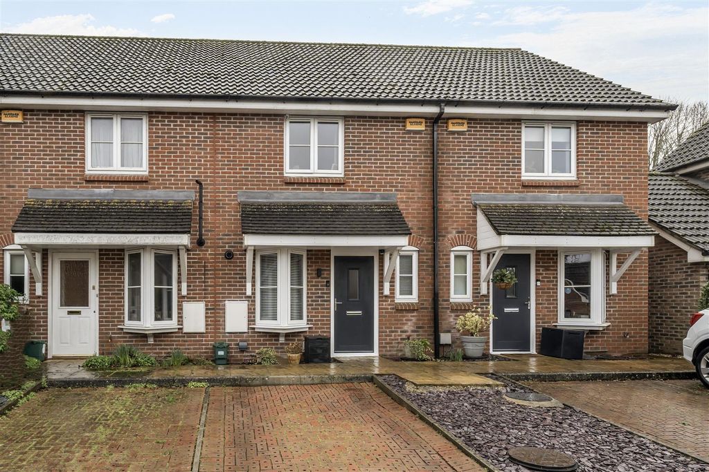 Property photo 1 of 18
