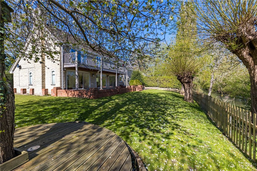 Property photo 1 of 20 Picture No. 35