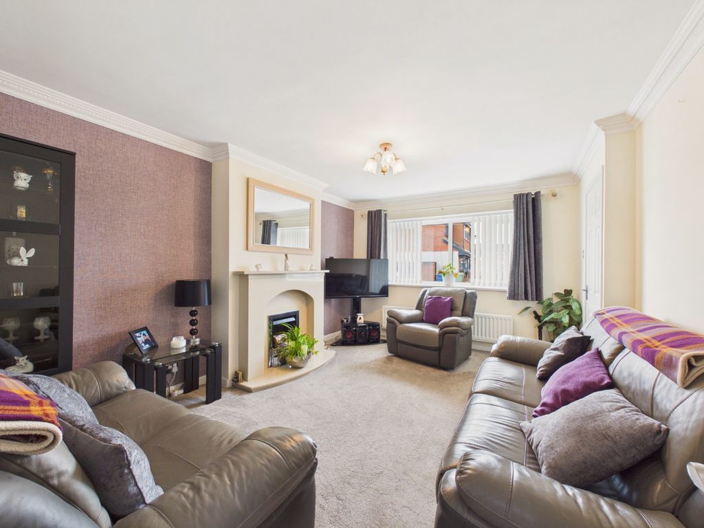 Property photo 3 of 14 5229424
