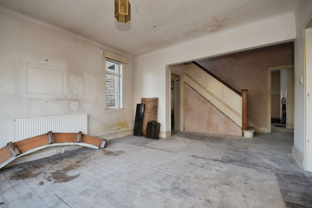 Property photo 3 of 20 Reception Room