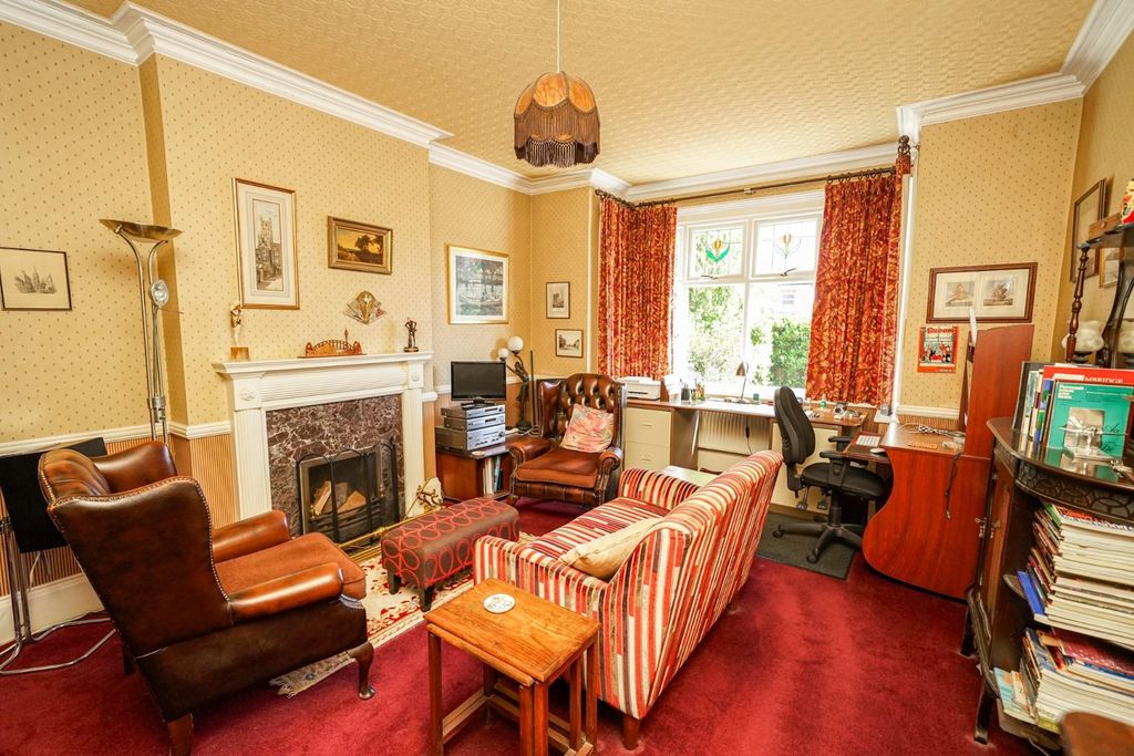 Property photo 3 of 30