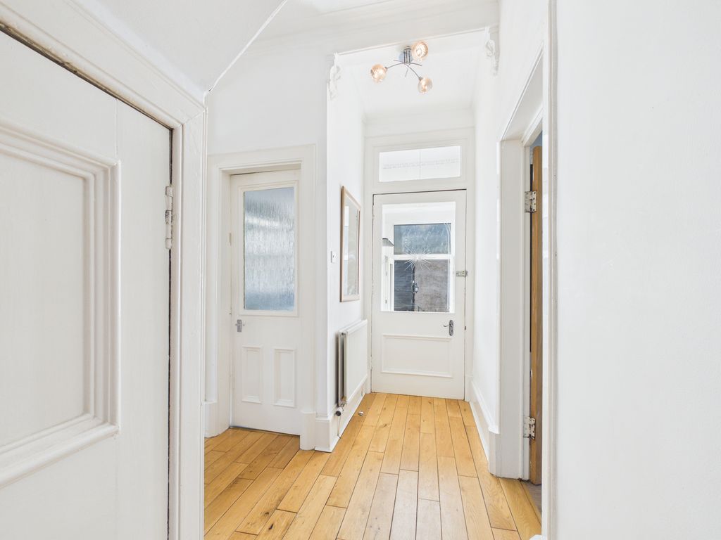 Property photo 2 of 22 Cam05526G0-Pr0091-Still016