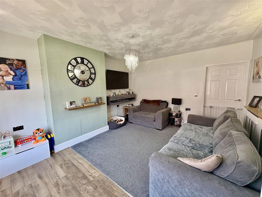 Property photo 3 of 15 Tempimagegte9W6.Jpg