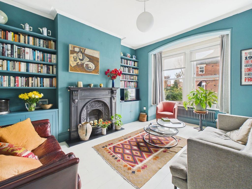 Property photo 3 of 22