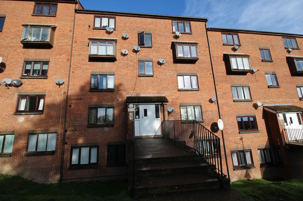 Property photo 1 of 6