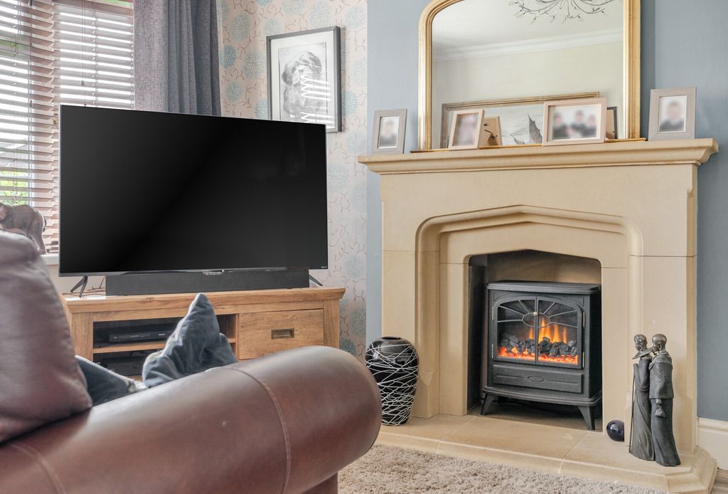 Property photo 3 of 22 1421208-5-69A55De...