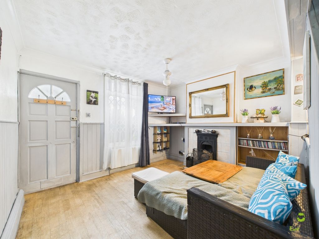 Property photo 3 of 14 Presented By Kevin At Ewemove Bexleyheath And Dart