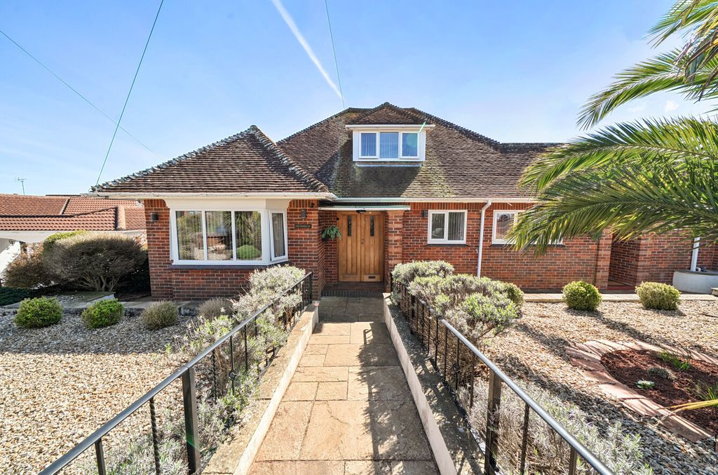 Property photo 3 of 40 1434917-2-69Cea68...