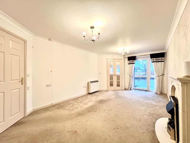 Property photo 3 of 15 Living Dining Room