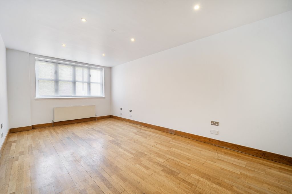 Property photo 3 of 12 1495139 (2)