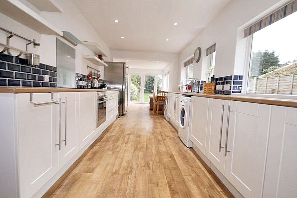 Property photo 2 of 11 Photo 13