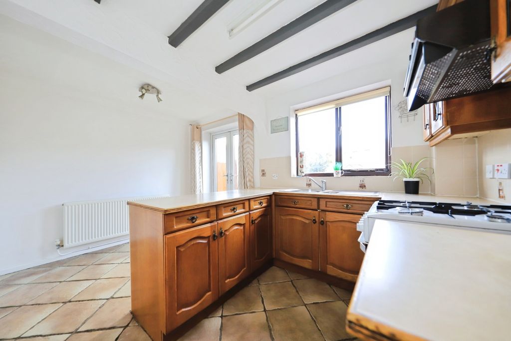 Property photo 3 of 8 Kitchen/Diner