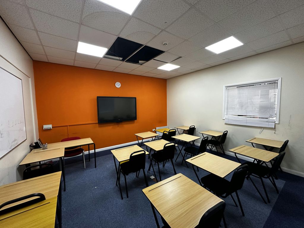 Property photo 3 of 7 Img_4730.Jpg