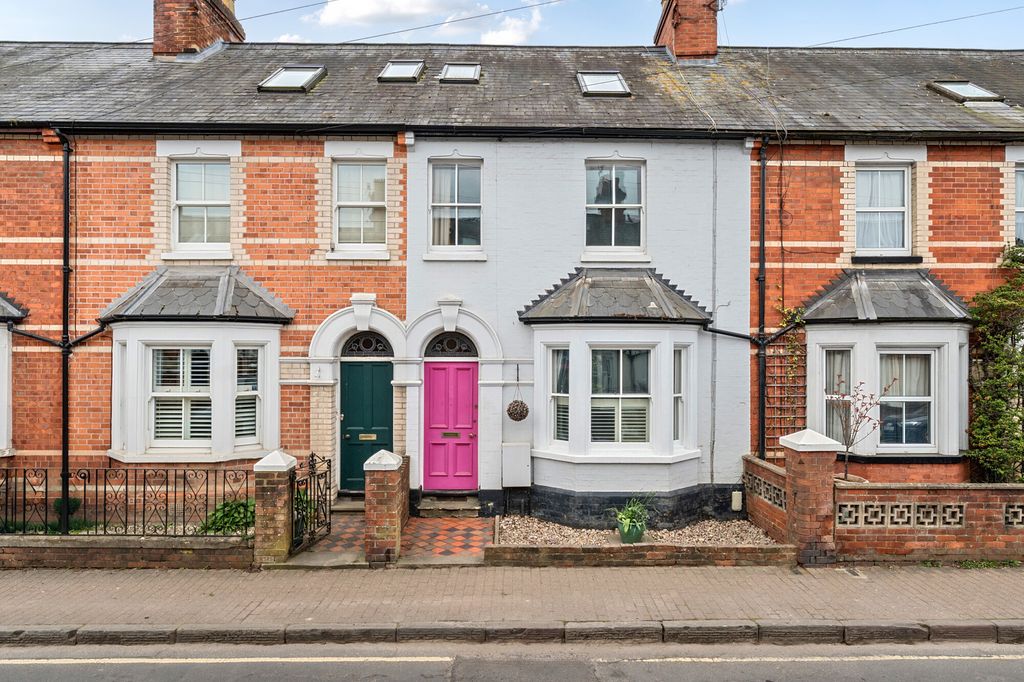 Property photo 1 of 17