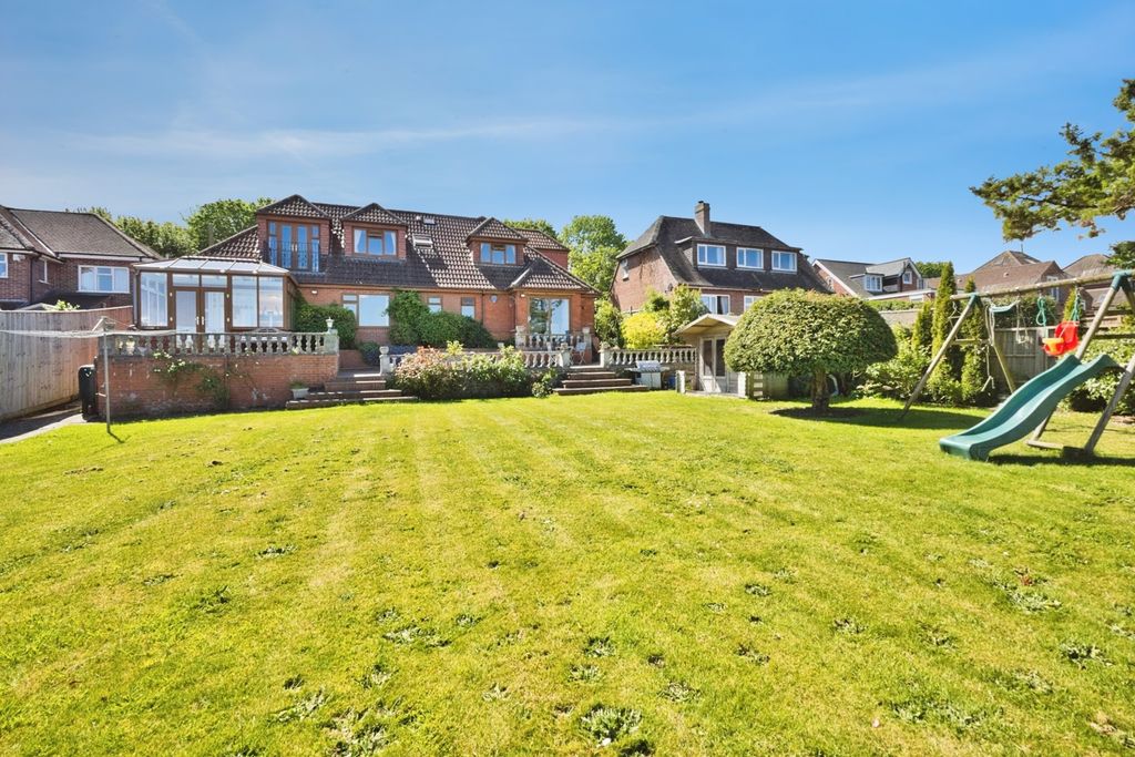 Property photo 1 of 40 Pbox-Img.Jpg