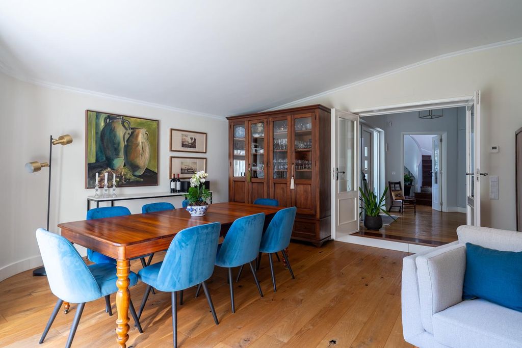 Property photo 3 of 26 Image