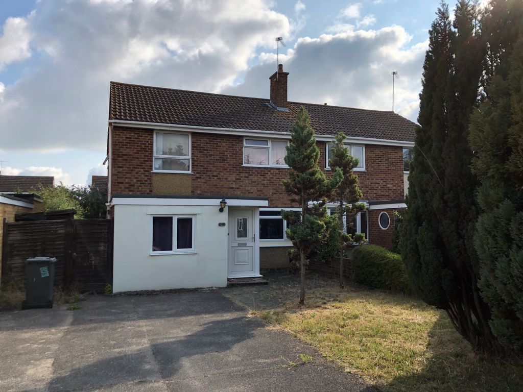 Property photo 1 of 1 18 Moore Grove Crescent