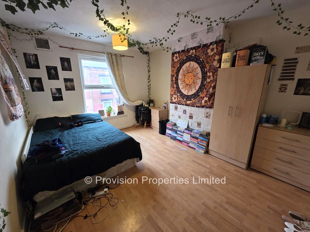 Property photo 2 of 6 Photo