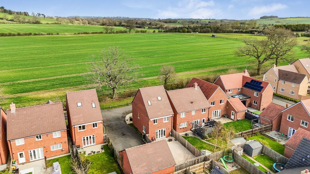 Property photo 2 of 29