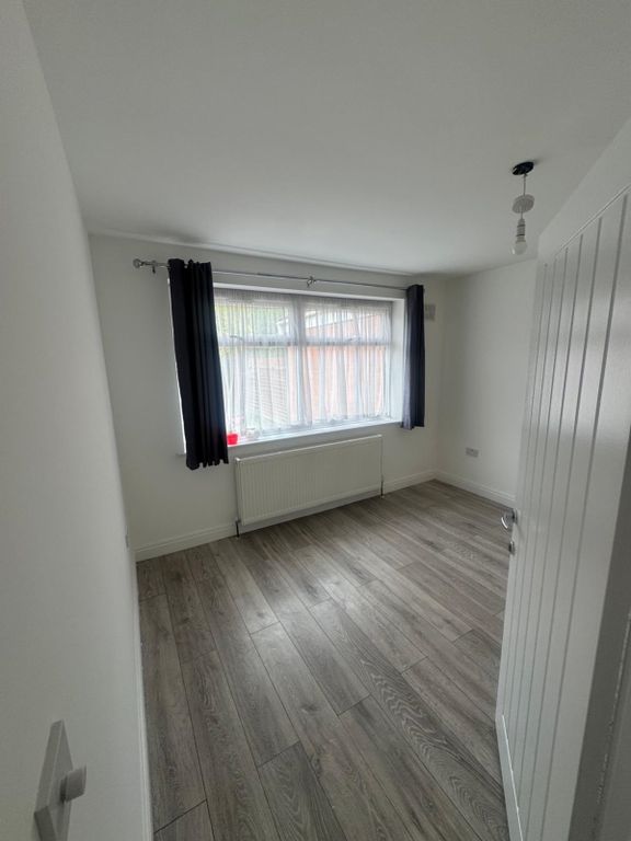 Property photo 3 of 7 A01c4Ff8-3c24-49d5-Bf52-4798711d340c