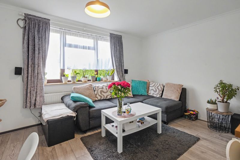 Property photo 3 of 15 Living