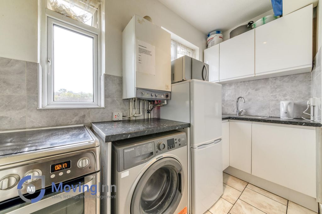 Property photo 2 of 10 Utility Room