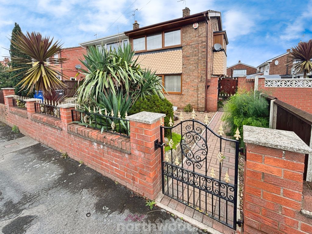 Property photo 1 of 25