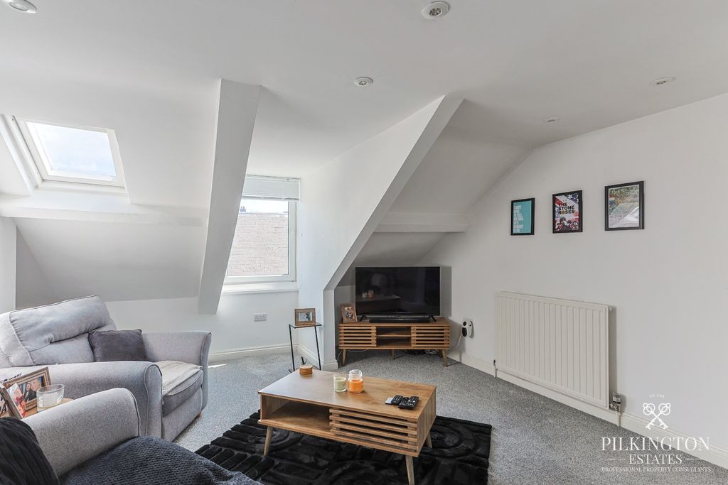 Property photo 3 of 12 5170944