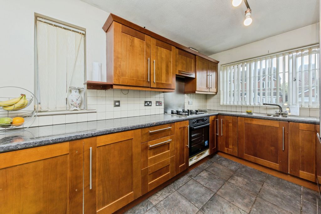 Property photo 3 of 20 258A1079