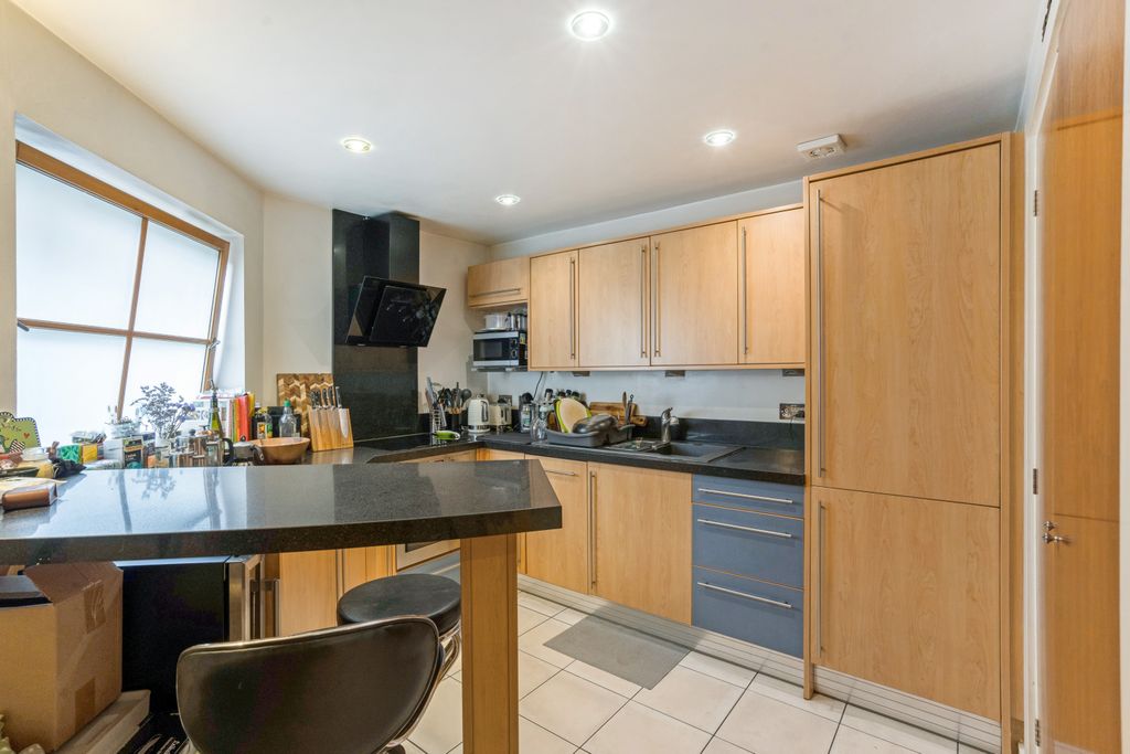 Property photo 3 of 16 Kitchen