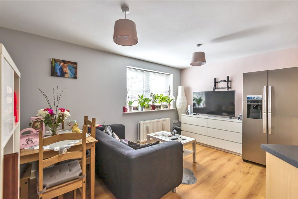 Property photo 2 of 10 Picture No. 03