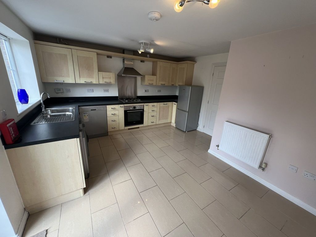 Property photo 3 of 16 Img_4102