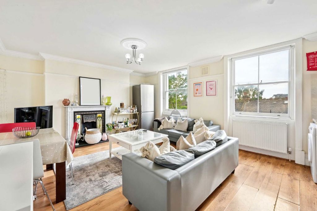 Property photo 2 of 5