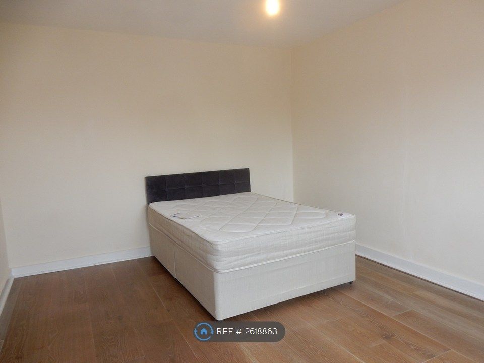 Property photo 2 of 28