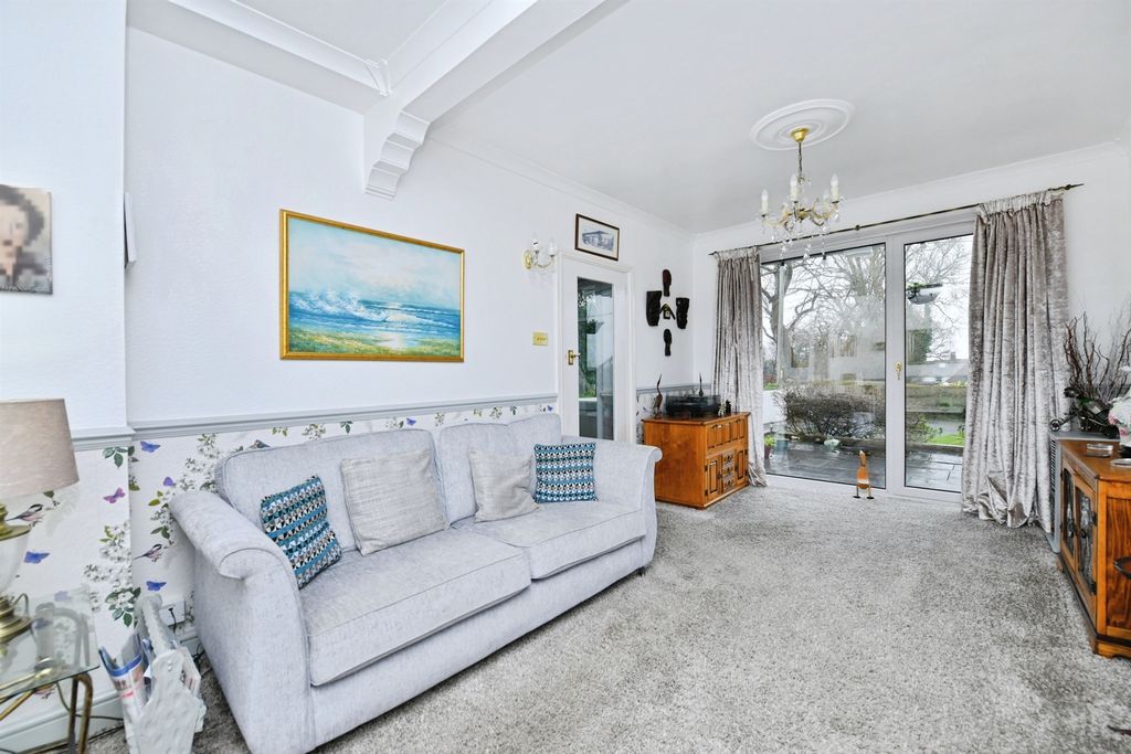 Property photo 3 of 20