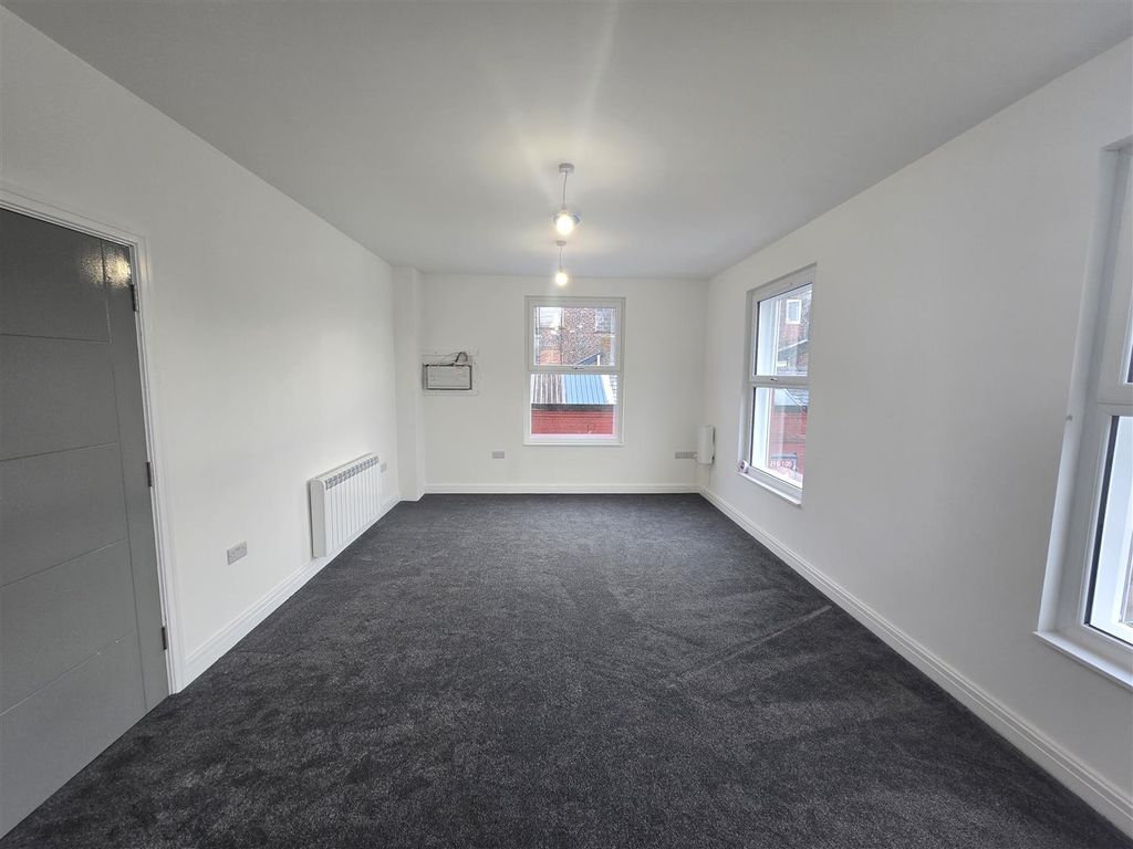 Property photo 2 of 8 20251222_134634.Jpg