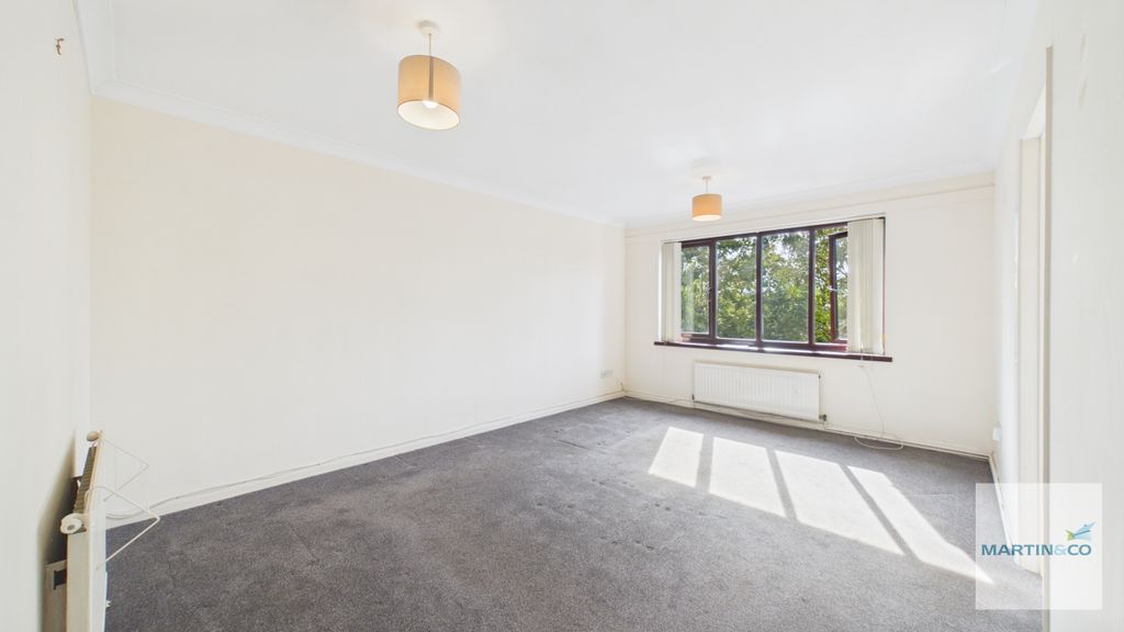 Property photo 2 of 10 Cam03663G0-Pr0294-Still003