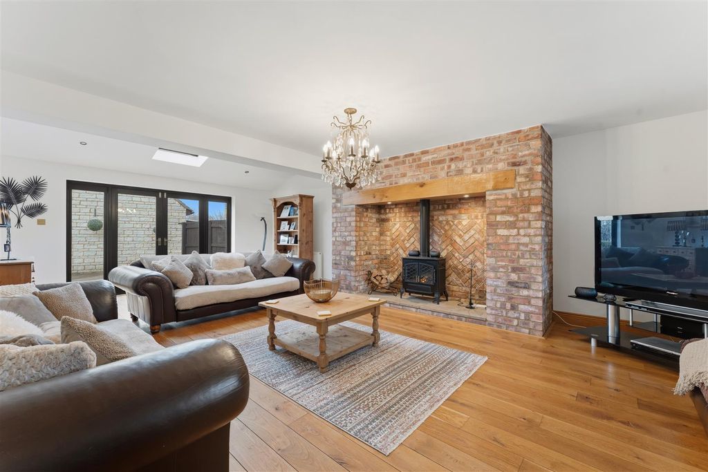 Property photo 2 of 41 Dsc01021.Jpg