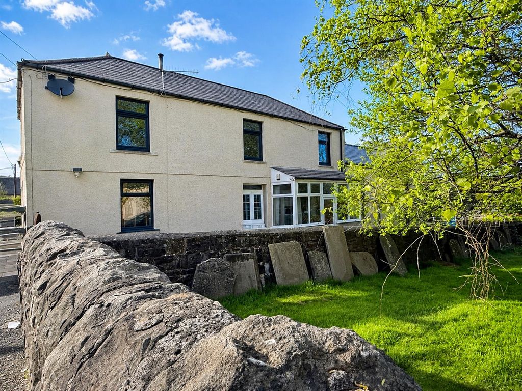 Property photo 1 of 24 F8C2A39E-C92B-495F-B8E4-F137D5B9Df47.Png