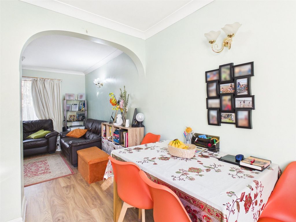 Property photo 3 of 21 Picture No. 02