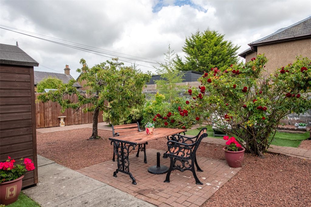 Property photo 3 of 31 Abbey Grange 9905