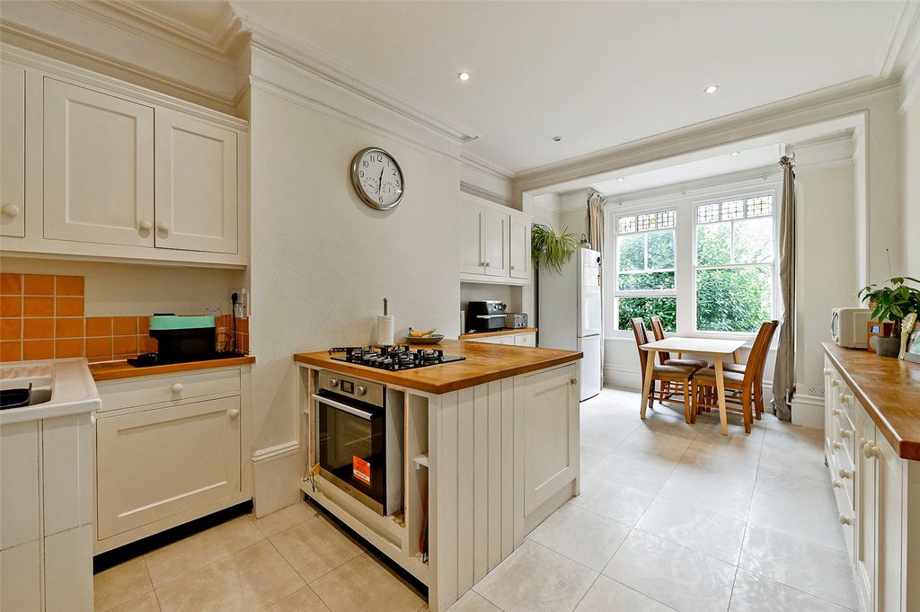 Property photo 2 of 14 Kitchen