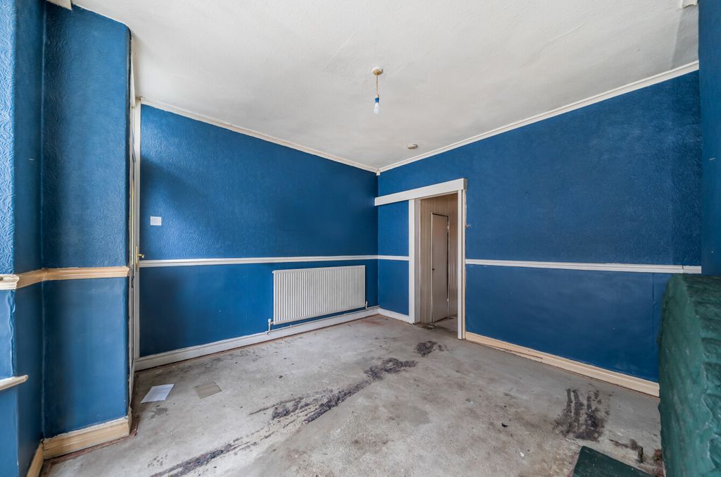 Property photo 3 of 20 1393681-7-69414cd...