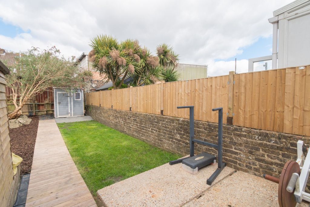 Property photo 2 of 12 Picture 2