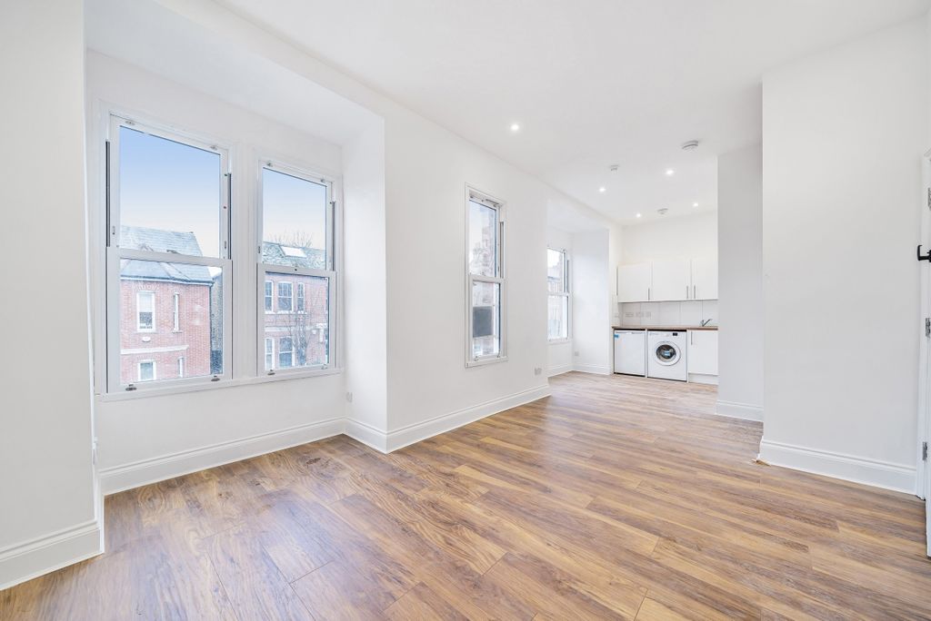 Property photo 1 of 6 1078993 (1)