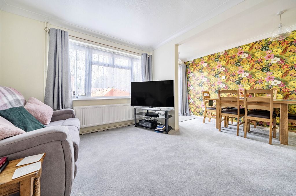 Property photo 3 of 13 1300175-17-6839Ec...
