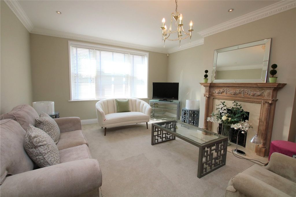 Property photo 3 of 12 Picture No. 07