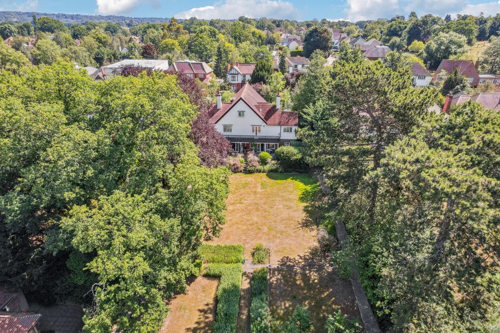 Property photo 2 of 48